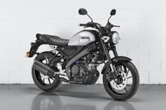 Yamaha XSR155 colours image gallery
